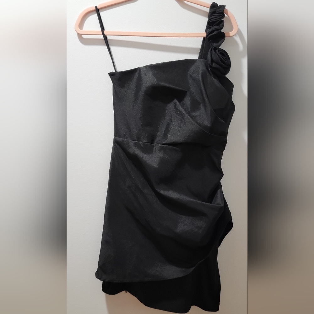 Sophisticated Black One Shoulder Dress
